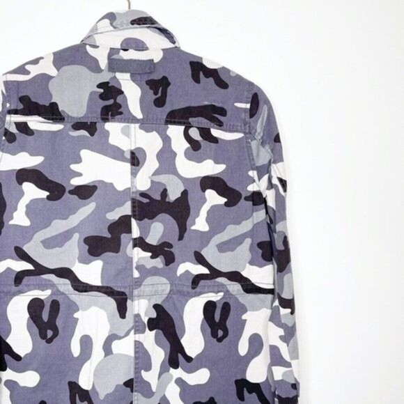 ROMEO + JULIET Gray Camo Utility Jacket - Picture 8 of 10